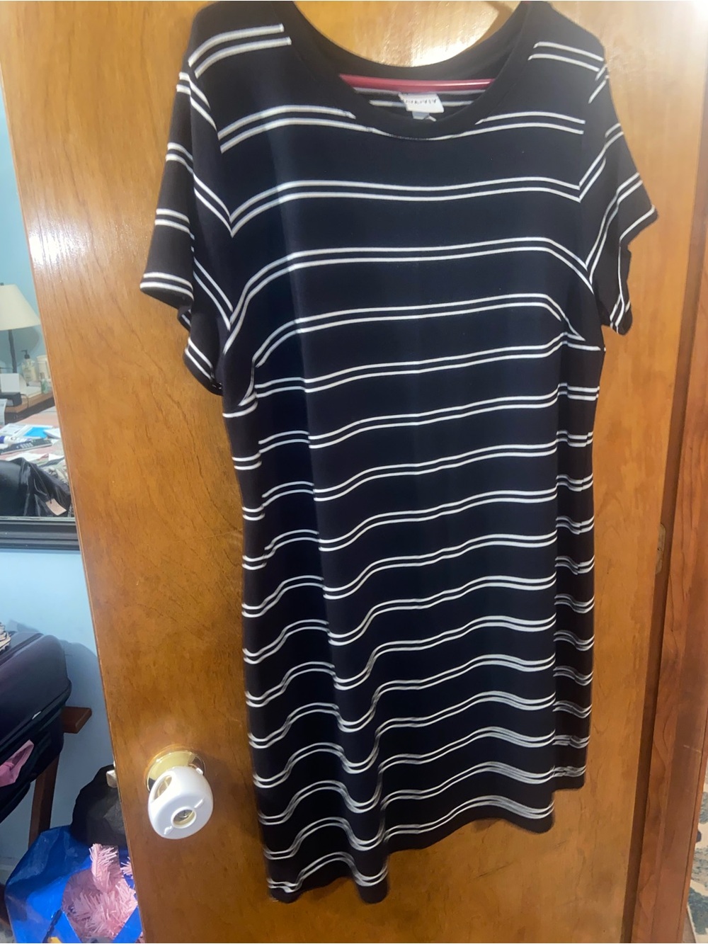 Ava & Viv Black and White Striped Women's T-Shirt Size 1X
